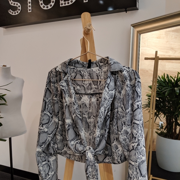 Tops - Snake Crop Tie Blouse